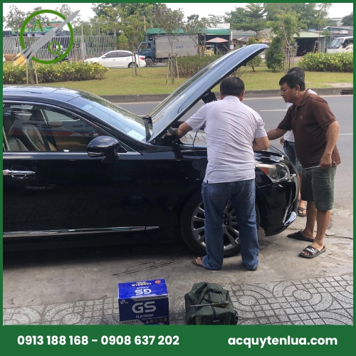 Ô tô không đề được giữa đường có cần gọi cứu hộ?