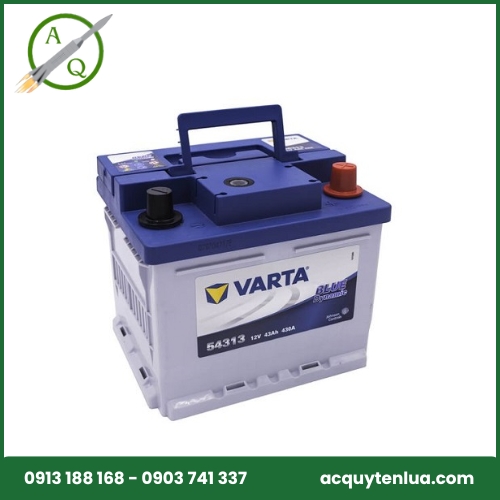 Thay bình ắc quy xe Toyota Yaris Cross