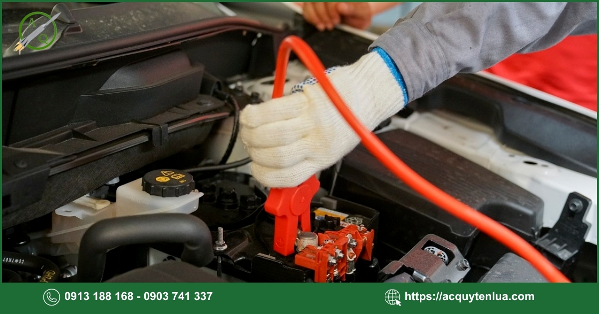Các dấu hiệu cần được thay thế bình ắc quy xe Toyota Prius