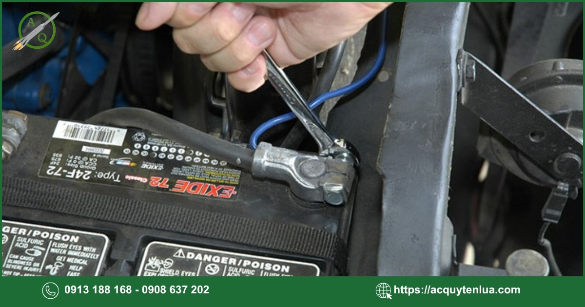 Các dấu hiệu cho thấy cần thay ắc quy xe Audi TT
