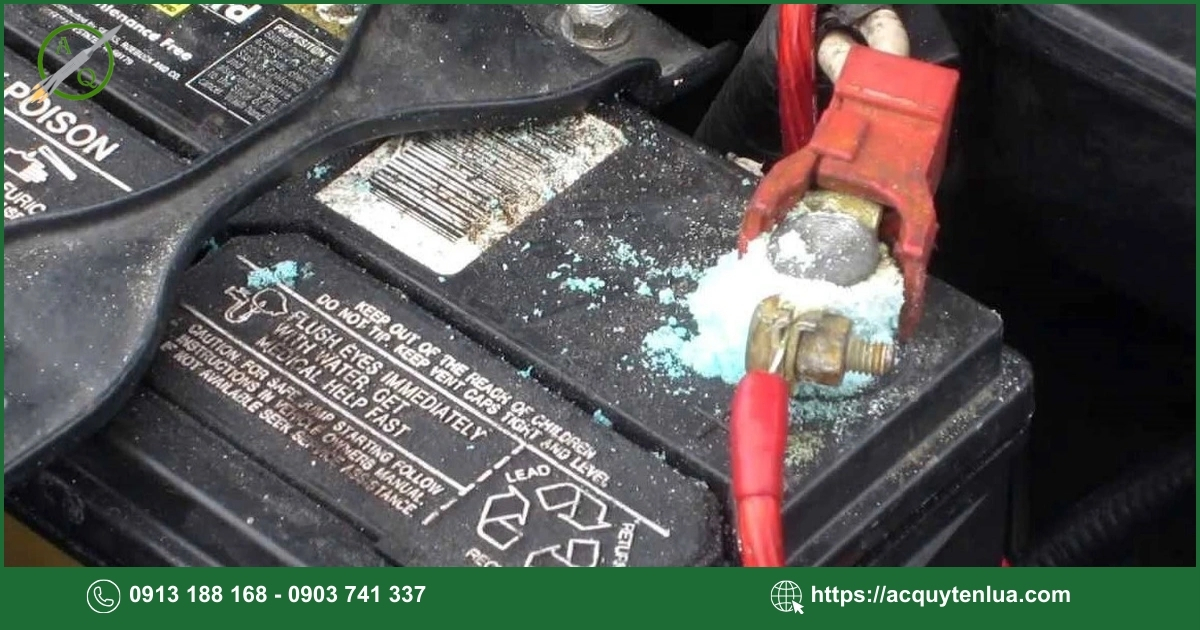 Dấu hiệu cần thay bình ắc quy xe Toyota CH-R