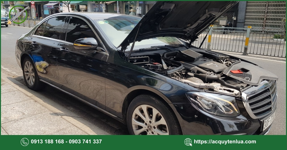 Những dấu hiệu cần thay bình ắc quy xe Mercedes C300