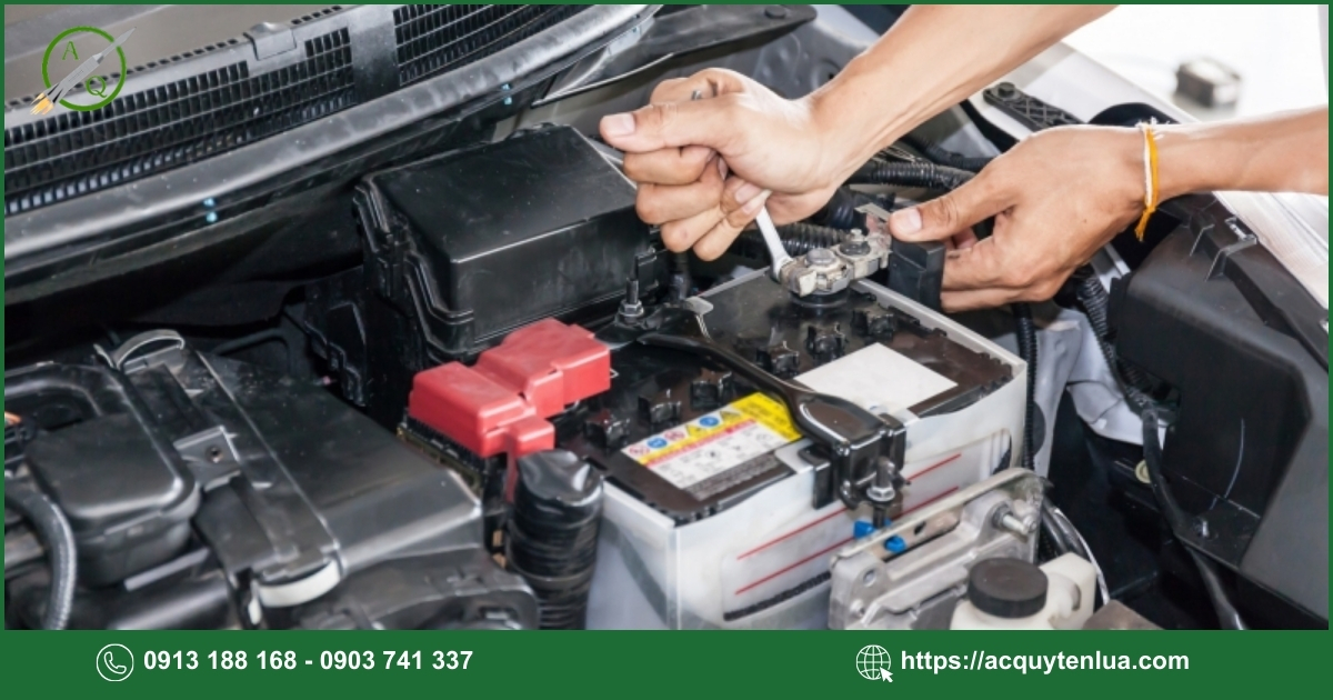 Quy trình thay bình ắc quy cho xe Hyundai Santro