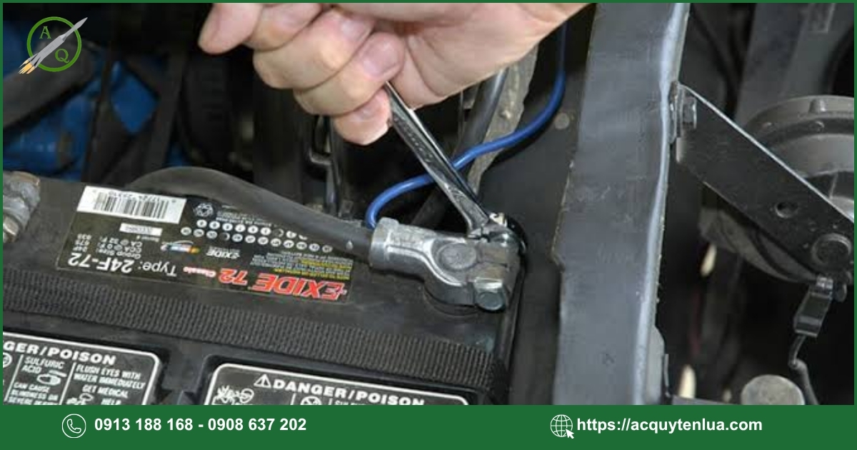 Quy trình thay bình ắc quy cho xe Mitsubishi Galant