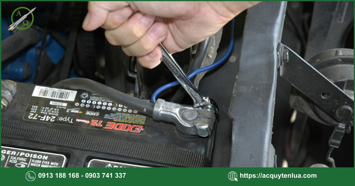 Quy trình thay bình ắc quy cho xe Toyota Corolla Altis tại Ắc Quy Tên Lửa