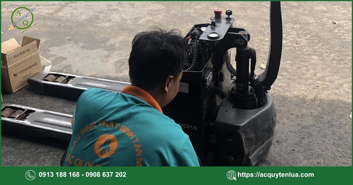 Vì sao nên chọn Ắc Quy Tên Lửa khi thay bình ắc quy xe Kia Optima
